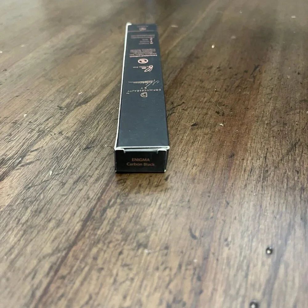 Defiance Beauty Liquid Eyeliner - Picture 4 of 5